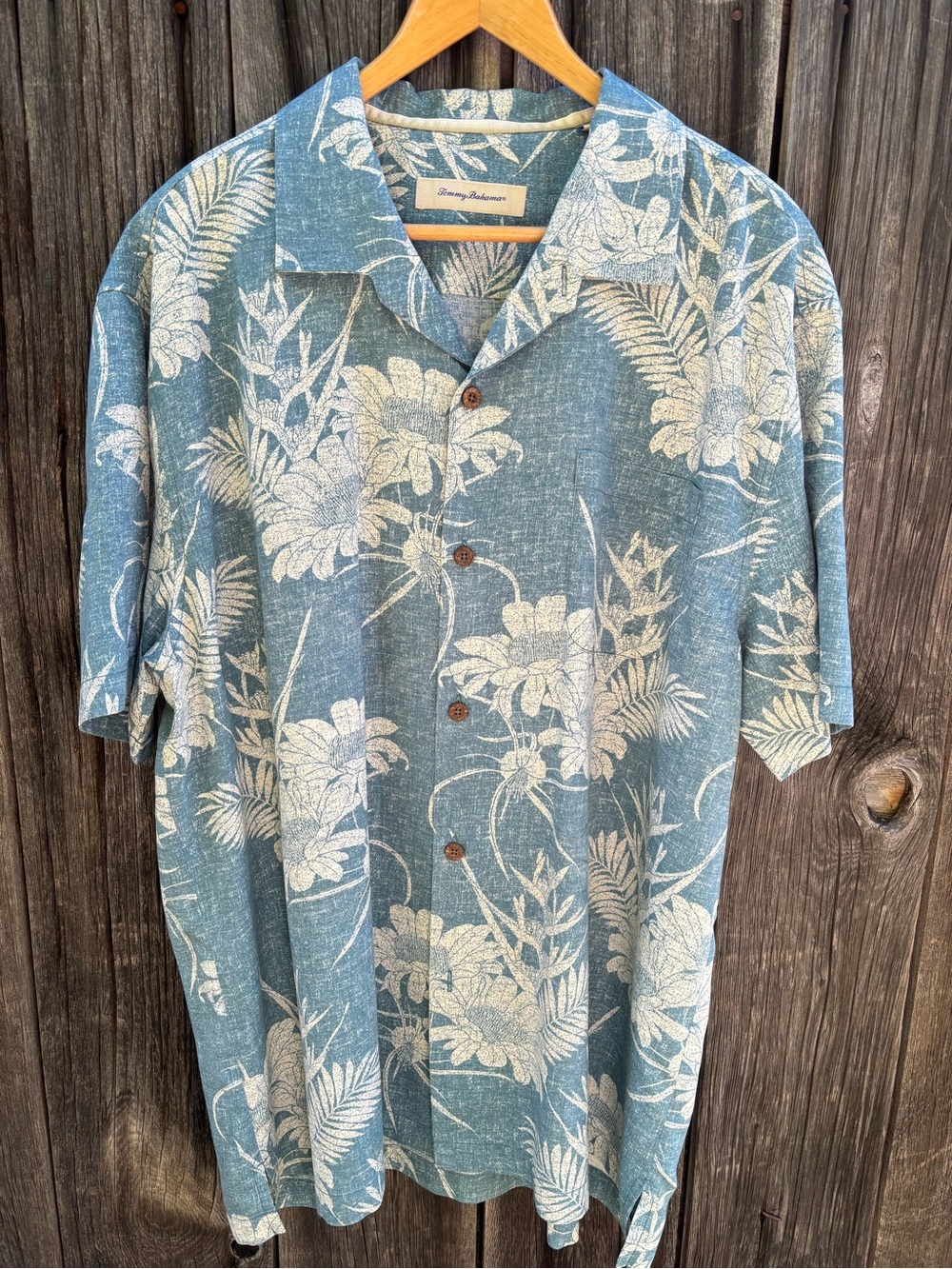 Tommy Bahama Teal Blue Floral Camp Shirt 70% Silk & Polyester Size XXL